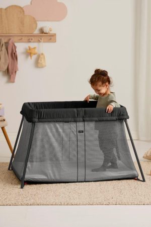 Travel Crib Light Black & Fitted Sheet Bundle Pack