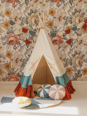 “Circus” Teepee Tent with Frills and "Caramel Candy" Mat Set