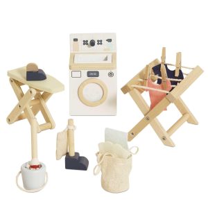 Wooden Dolls House Laundry Room - 16 Piece