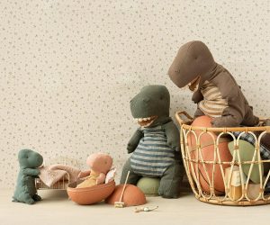 Gantosaurus in egg, Small - Old rose